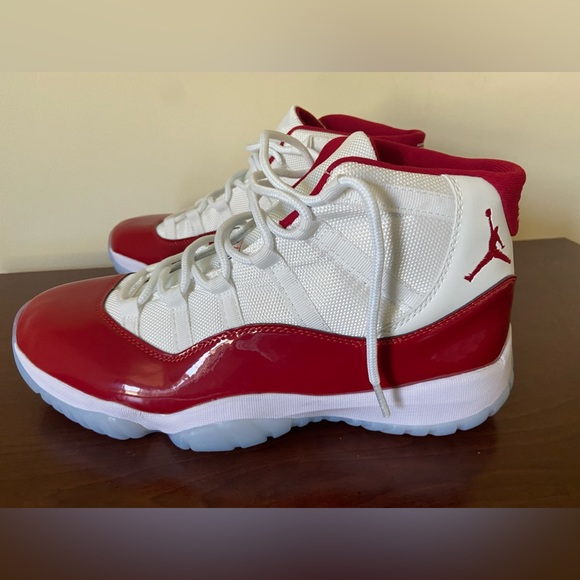 Jordan 11 Cherry